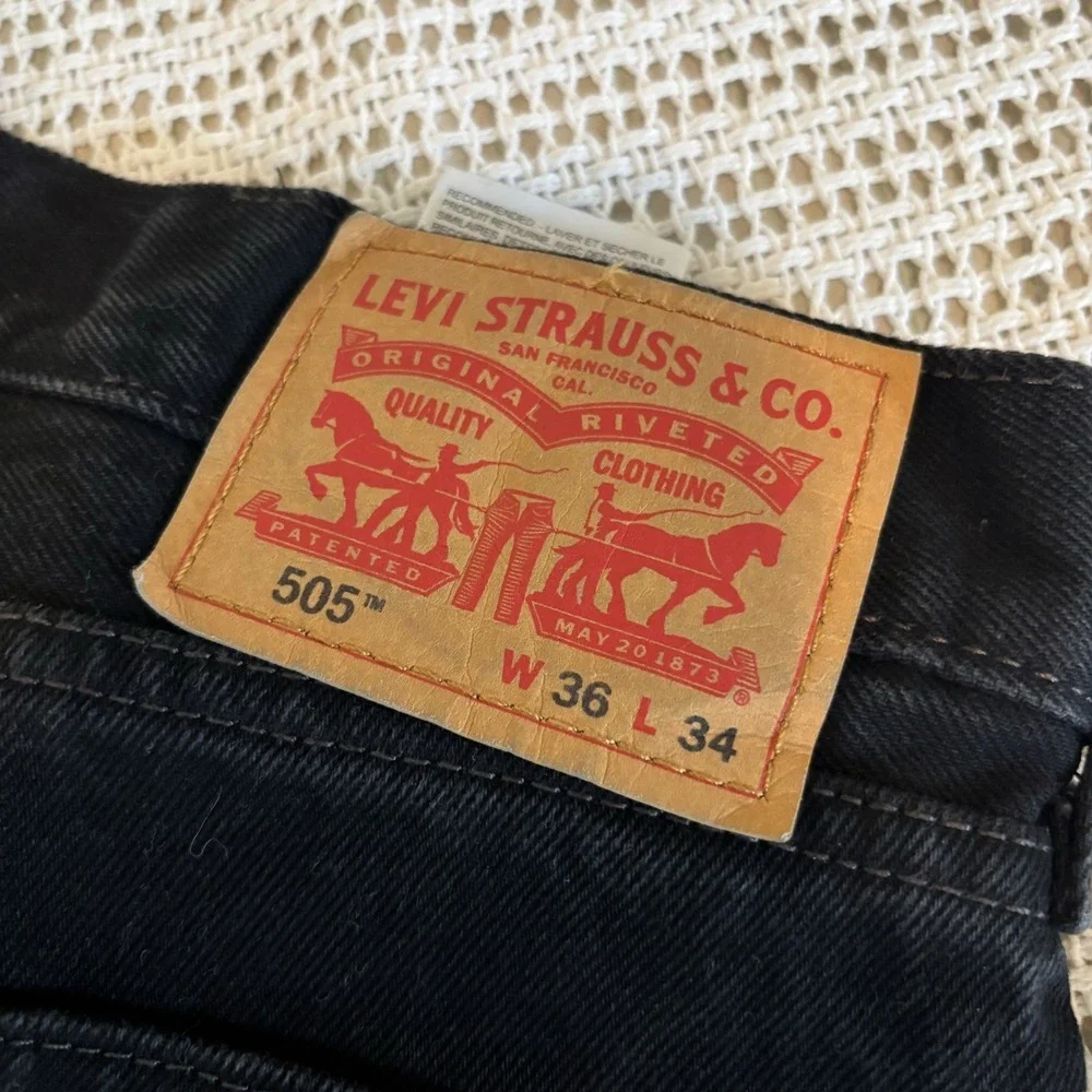 Levi's 505 Jeans Men's 36x34 Black Denim Relaxed Fit Straight Leg Y2K Vintage